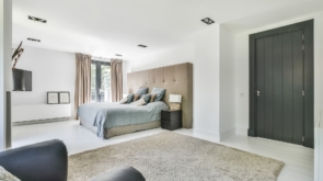 decoración estilosa para habitacion de matrimonio